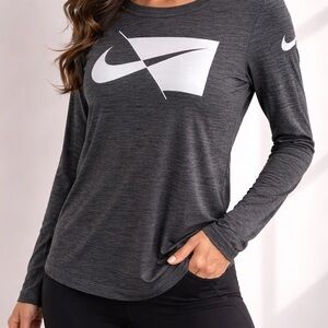 Nike Women's Dark Heather Gray Long-Sleeve Logo Tee